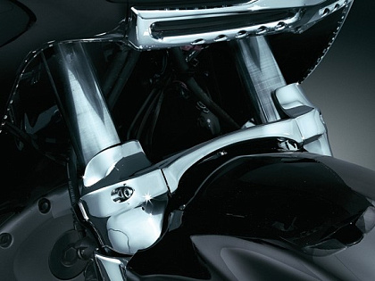 Дополнительная траверса со встроенными ''пыльниками'' для GL1800, 01-17гг (кроме Airbag)