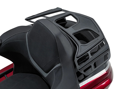 (Чёрный) Багажник на центральный кофр GL1800 от 21г